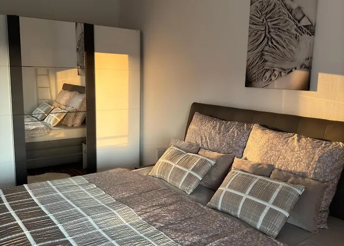 Διαμέρισμα Holiday Home Apartment Znojmo